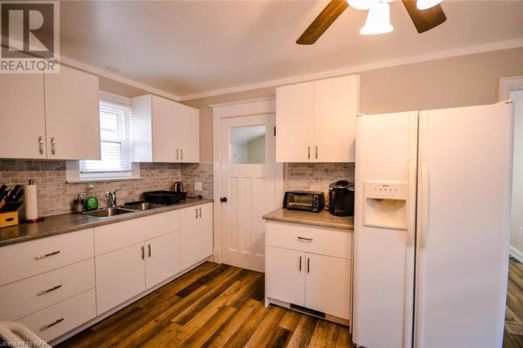 Cozy 3 Bedroom Downtown Cottage With Complimentary Breakfast Delivered Daily To The Rental Niagara Falls Exteriér fotografie